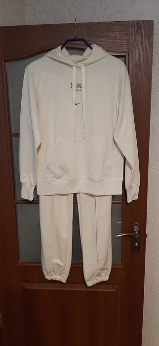 Жіночий спортивний костюм Nike Sportswear Yellow/Beige