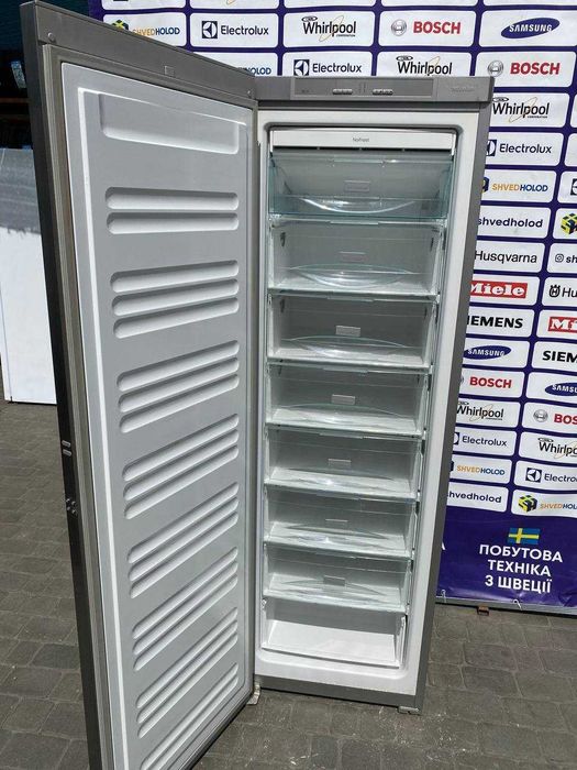 Морозильна камера б/в Miele No Frost 261л Німеччина #08324
