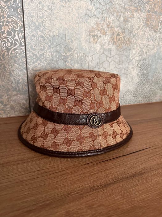 kapelusz gucci monogram