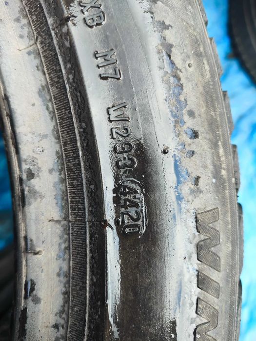 Opony zimowe 4x215/50/18 Pirelli 20r 6,5mm