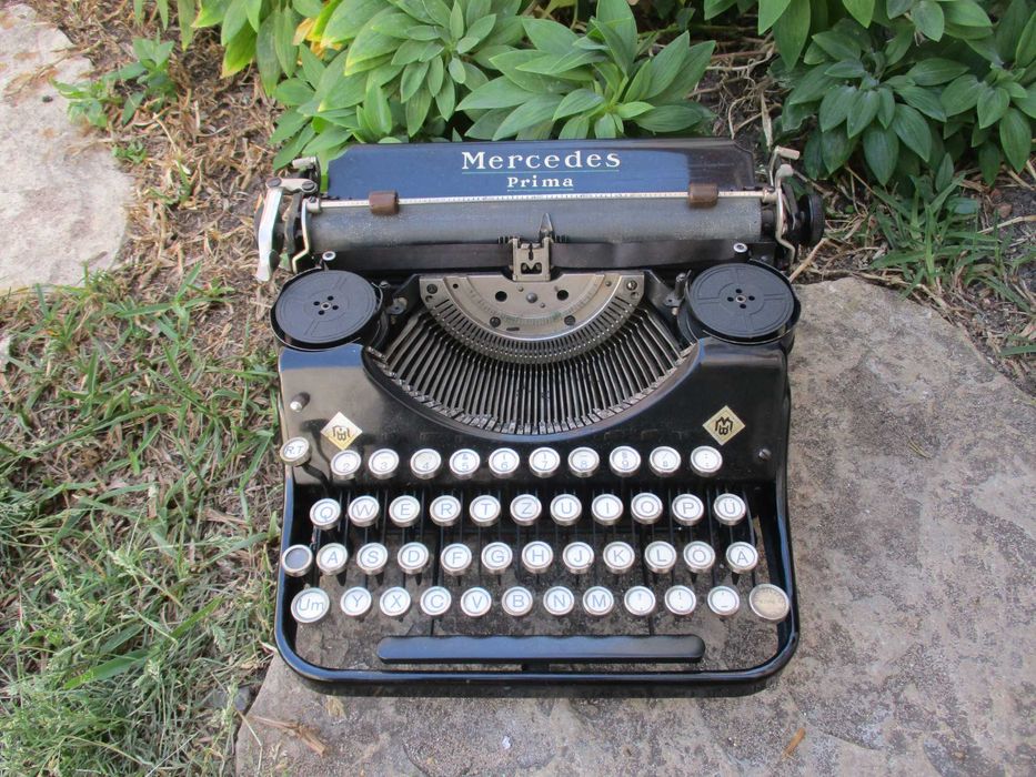 Maquina de escrever antiga Mercedes - 1935