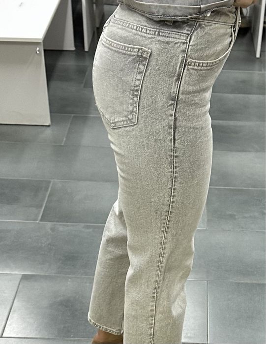 Джинси , НМ, в світло сірому кольорі, стан ідеальний.