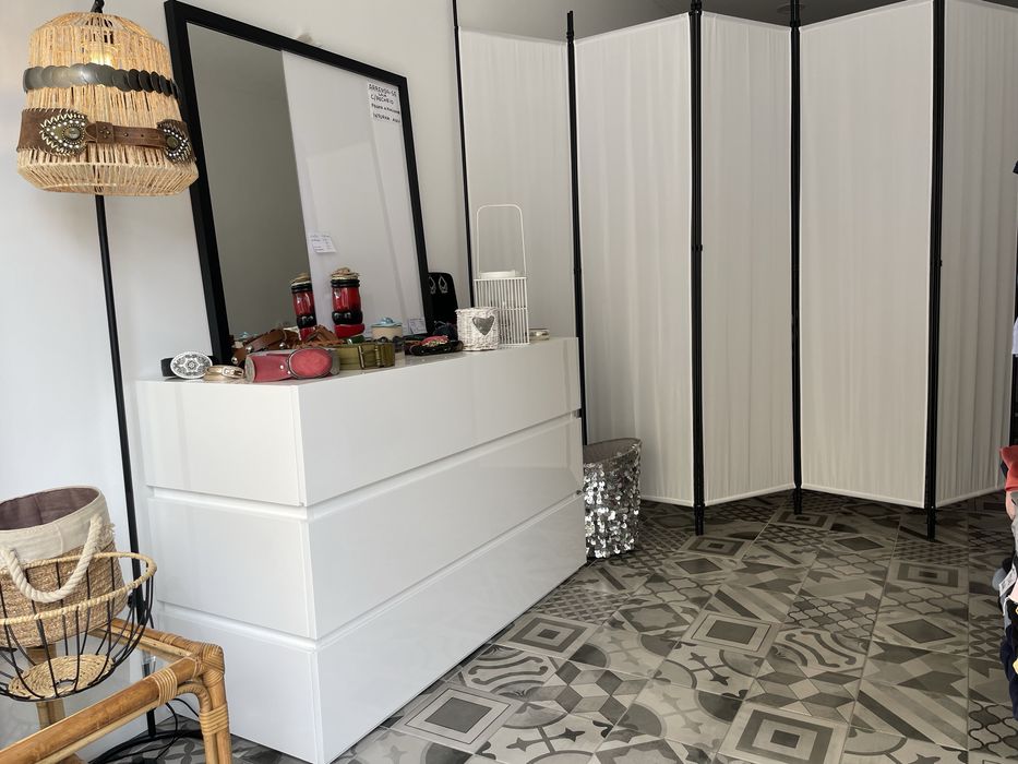 Arrenda-se loja comercial equipada