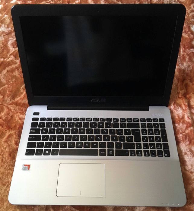 Portatil ASUS VivoBook K555QG - AMD A10 9620p 12Gb IGP+dGPU SSD W11 TPM2
