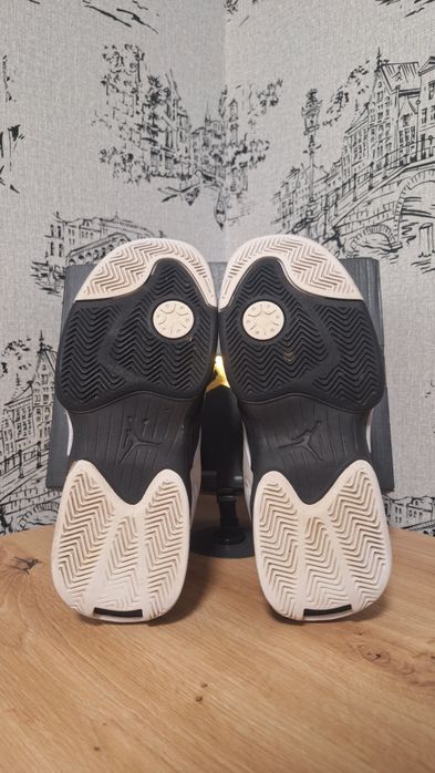 Jordan Max Aura 6