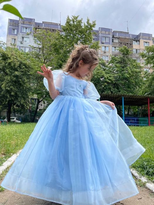 Сукня маленької принцеси — неймовірно красива та ефектна!