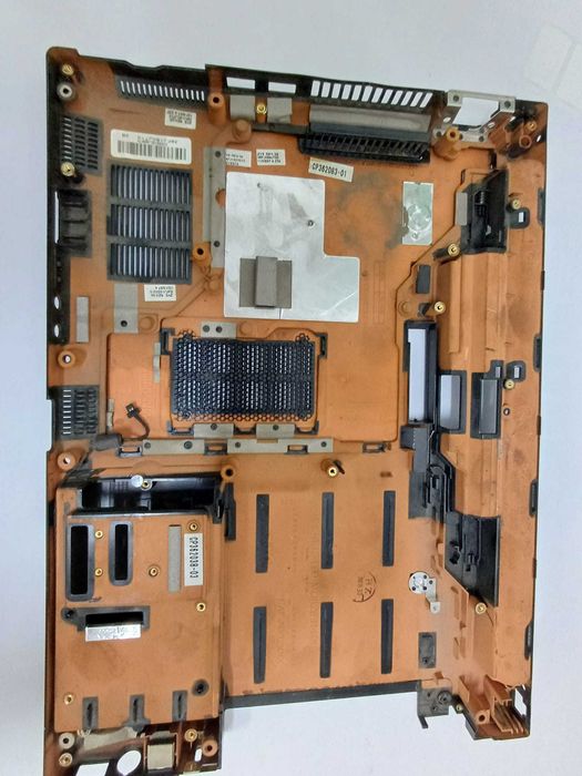 Dolna obudowa laptopa Fujitsu Siemen S7210.