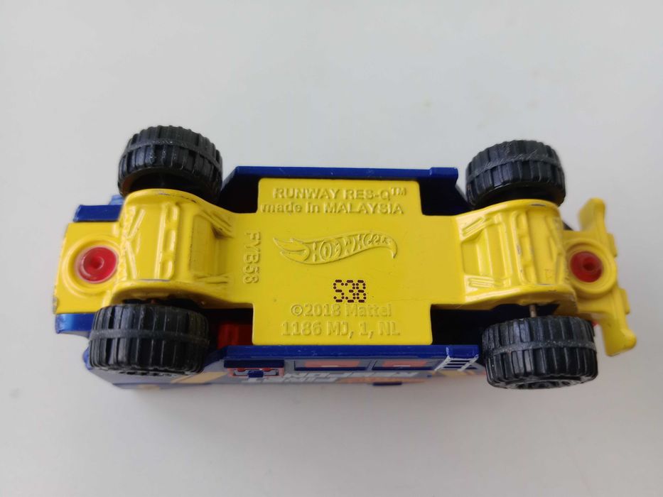 Машинки Hotwheels Matchbox и вертолет
