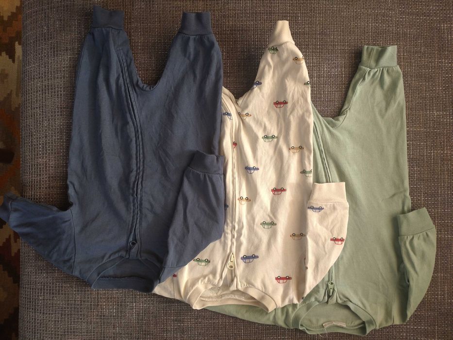 Pajacyki, piżamki, dla noworodka, wyprawka H&M rozmiar 50