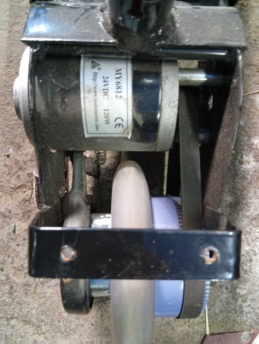 Mała hulajnoga elektryczna 24V 120 Wat, dla dziecka.