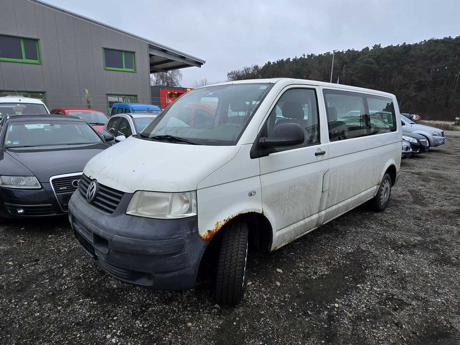 volkswagen T5 transporter 1.9 tdi 2008r samochód na części bądź całość