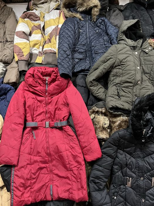 Секонд хенд оптом куртки жін зима демісезон Англія ціна за 1 кг