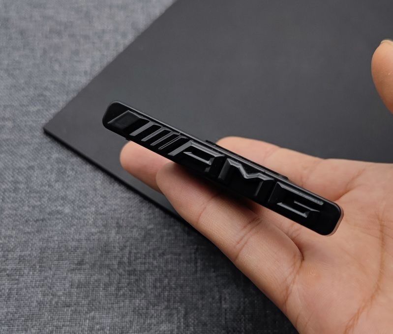 Шильдик AMG в решітку GT Mercedes-Benz гриль