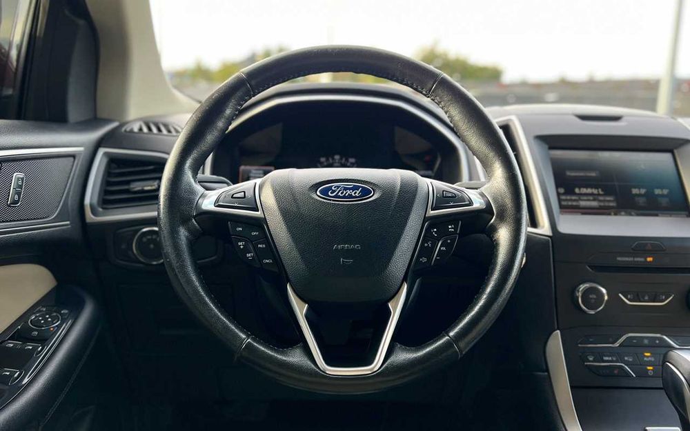 Ford Edge 2015 року