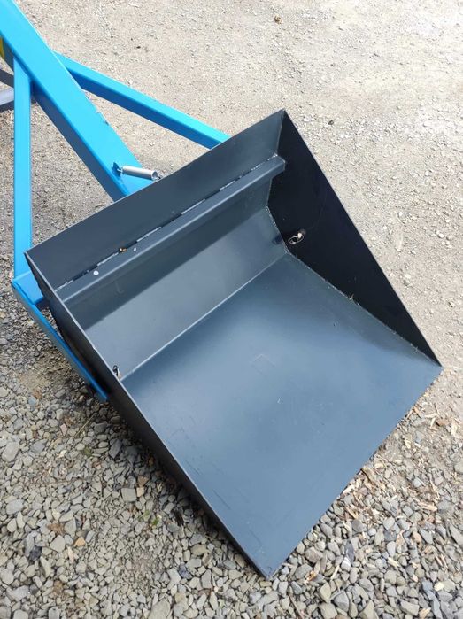 Tur na tył ciągnika tuz hydraulika łyżka widły do obornika