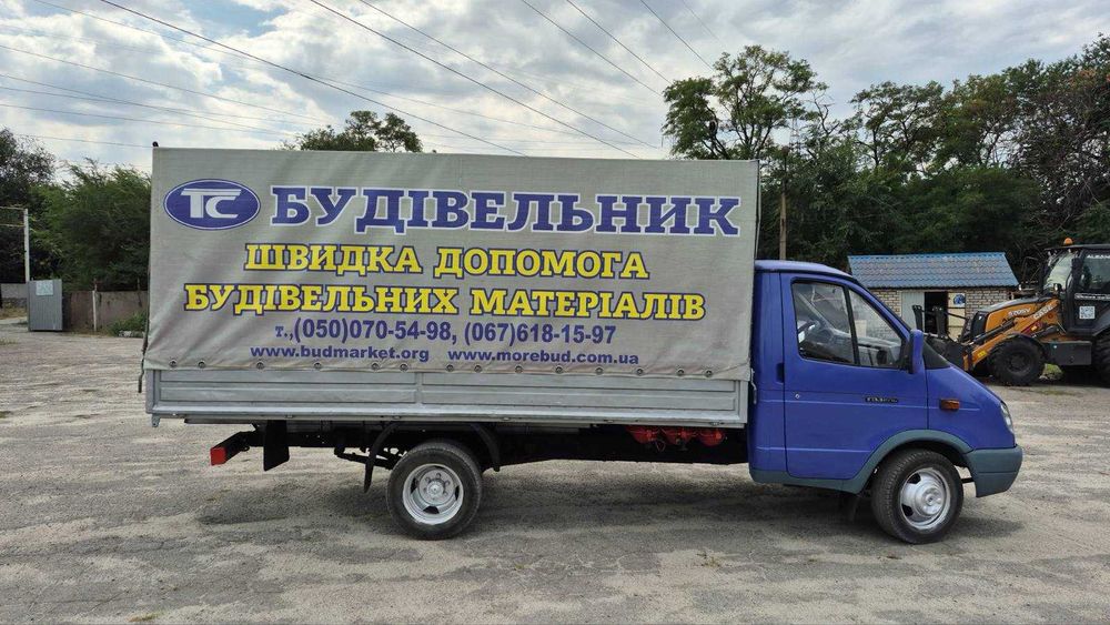 автомобіль газель(можливий торг)