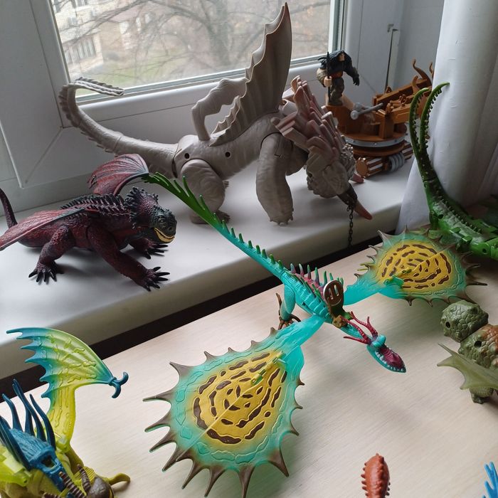 Багато різних драконів