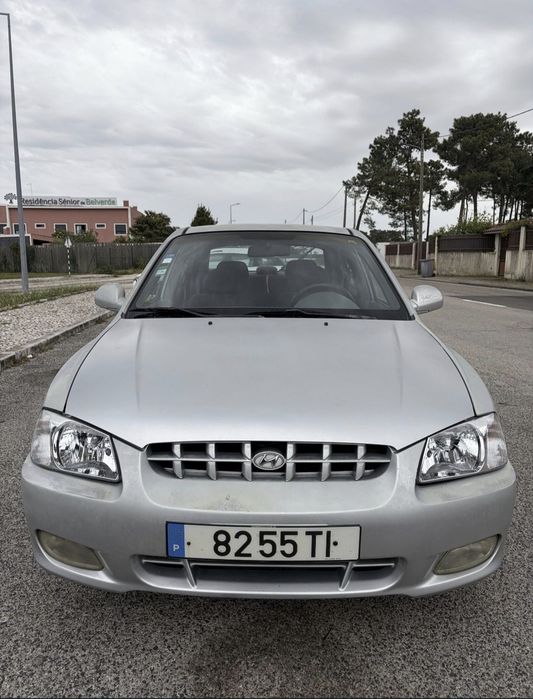 Hyundai accent 2002