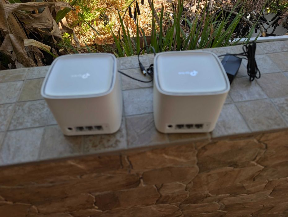 Vendo 2 acess point TP-Link HC220-G5 usados