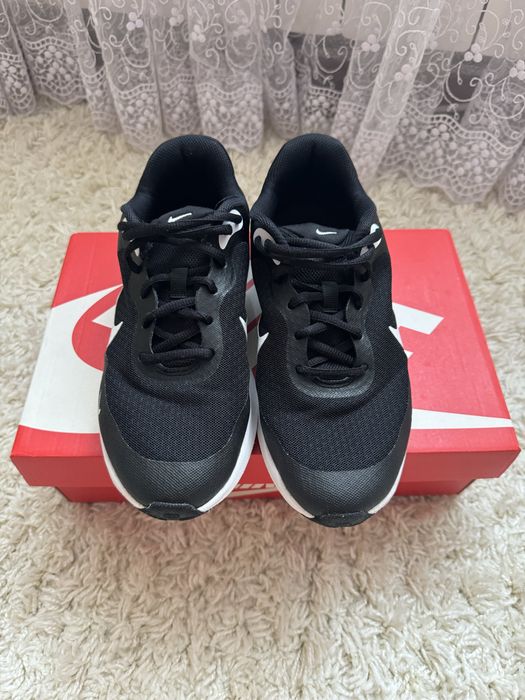 Красовки NIKE фірмені