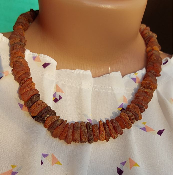 Буси із натурального лікувального  бурштину, крупніші намистини