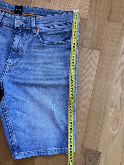 Szorty Boss rozmiar 31 slim