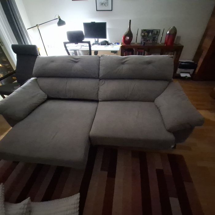 Sofá chaise longue cinza La Sénia