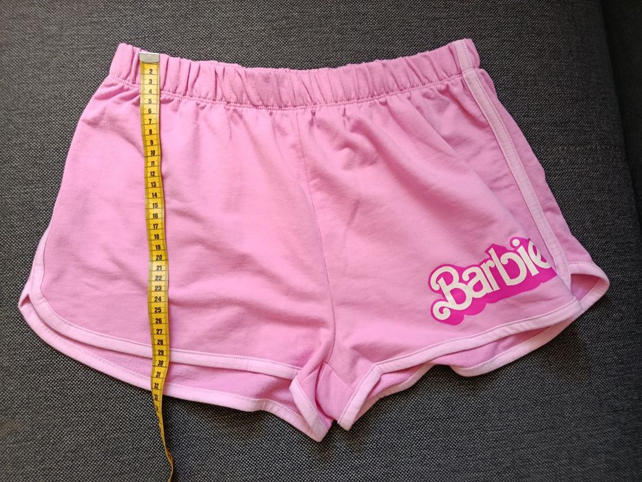 Krótkie spodenki damskie barbie