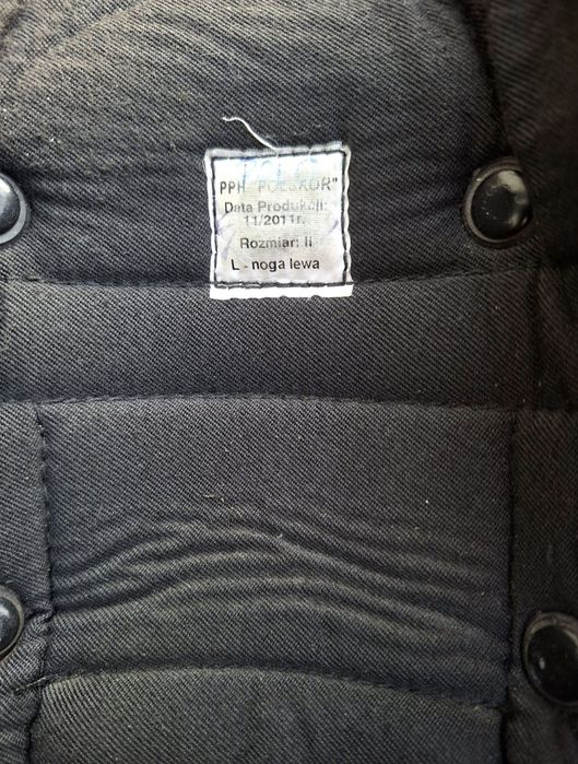 Ochraniacze przeciwuderzeniowe na nogi OPP militaria demobil policja WP ochrona SW Moratex Polskór kolekcje