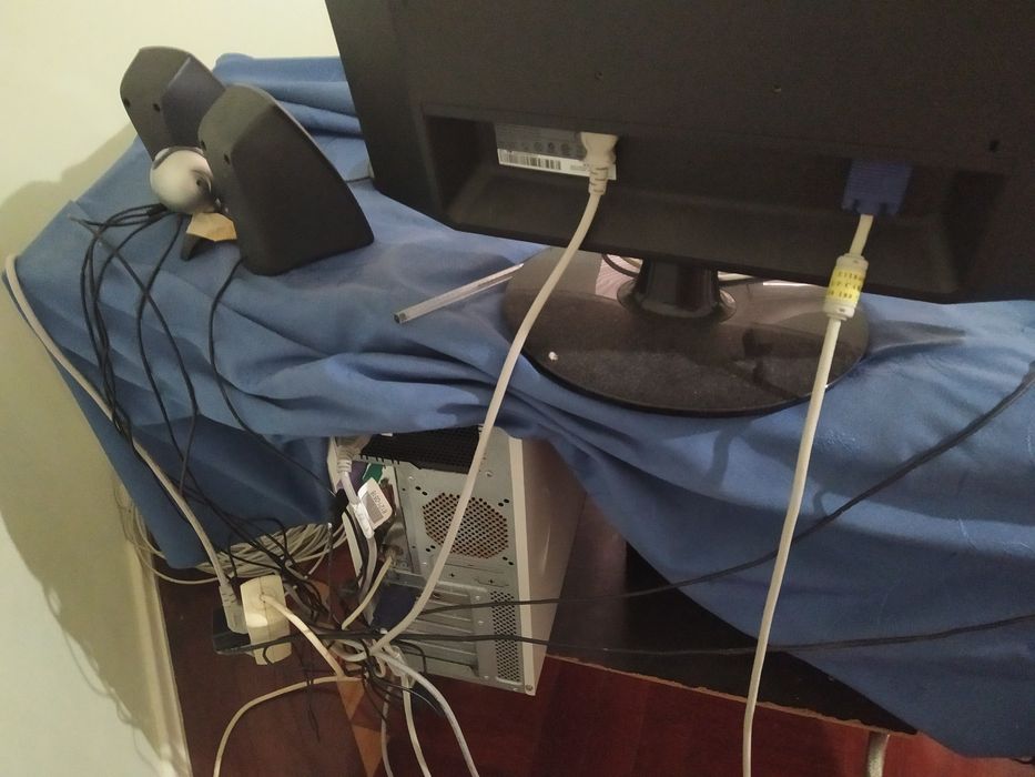Vendo conjunto de computador
