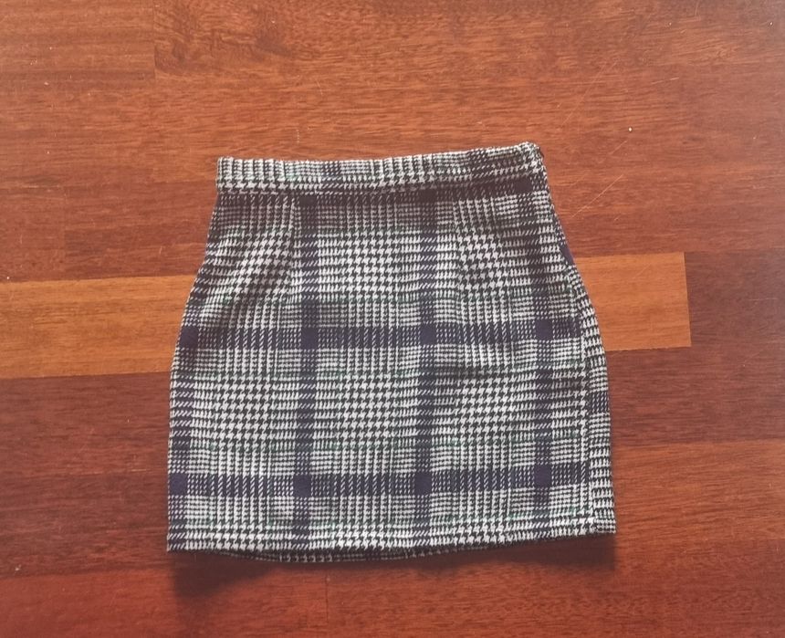 Spódnica Reserved r.140