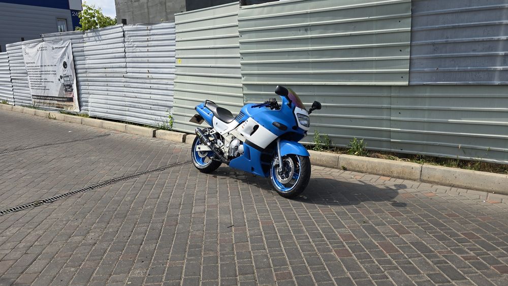 Продам Kawasaki zzr600