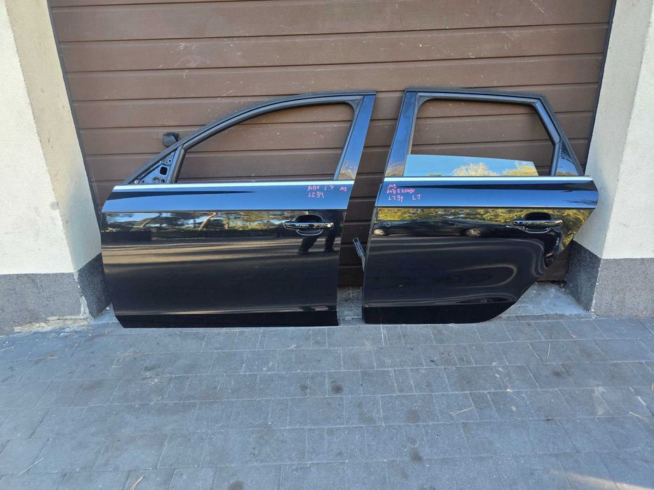 Drzwi lewe tylne tył kombi Audi A4 B8 LZ9Y 07-15