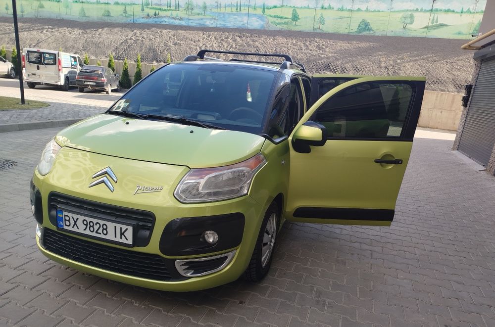 Продам  авто Citroen c3 picasso