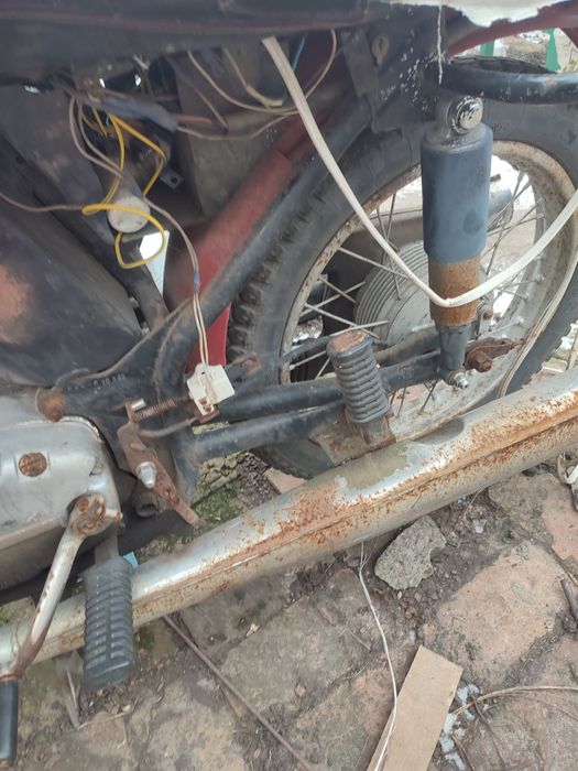 Продам яву под ремонт