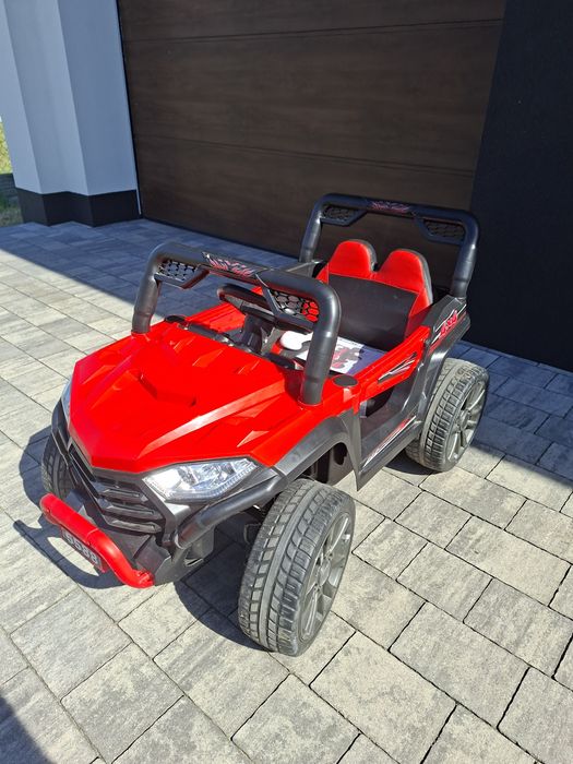 Auto 4x4 na akumulator