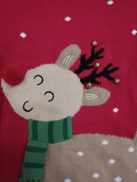 Новорічний светрик з бон боевиками ,які дзвонять.