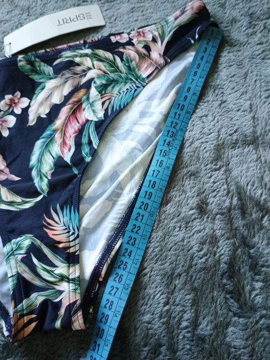 Dół od bikini Tropikalne kwiaty Esprit