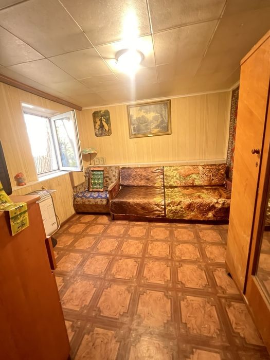 Продам ділянку з будинком Жит.обл.