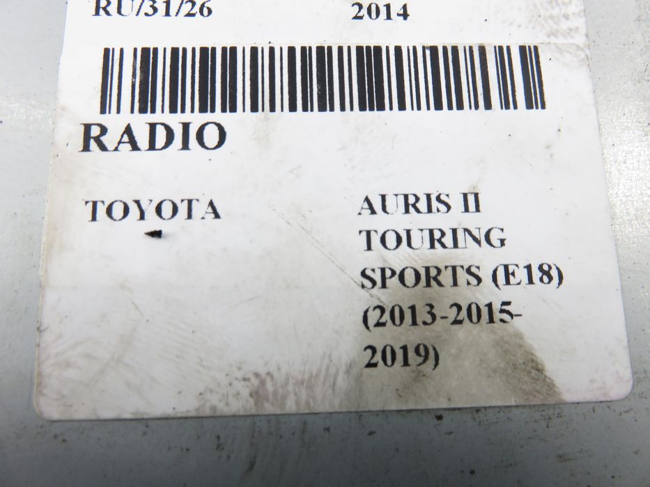 Radio Toyota Auris II (e18)
