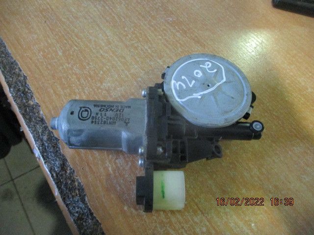 Motor vidro trás esquerdo MITSUBISHI L 200 / Triton Pick Up (KA_T, KB_