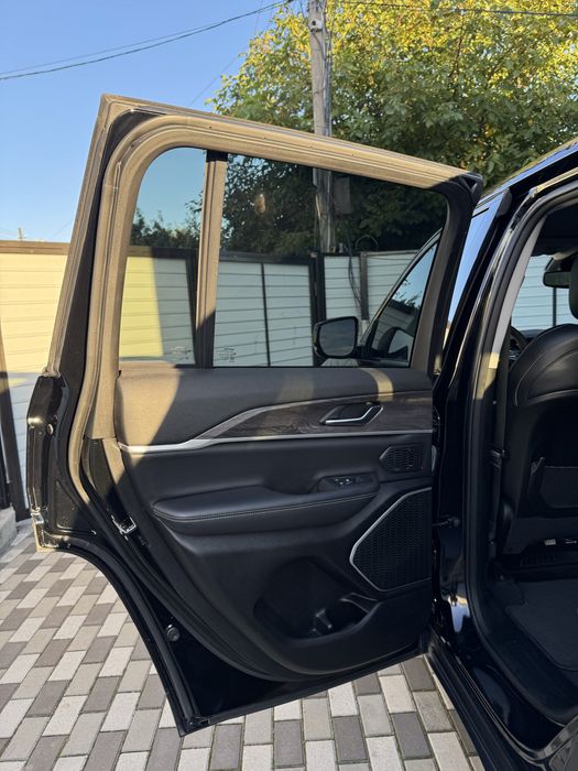 Jeep Grand Cherokee 2022 WL коротка версія V покоління 3.6