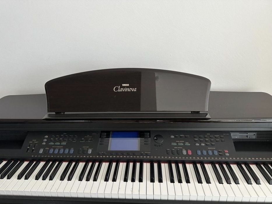 Yamaha Clavinova CVP-98