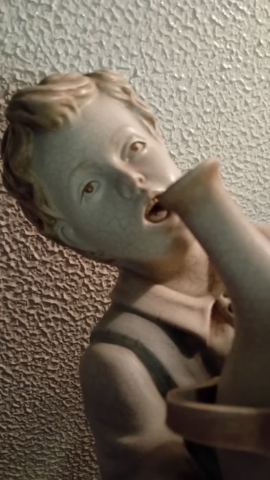 Estatueta Vintage em cerâmica