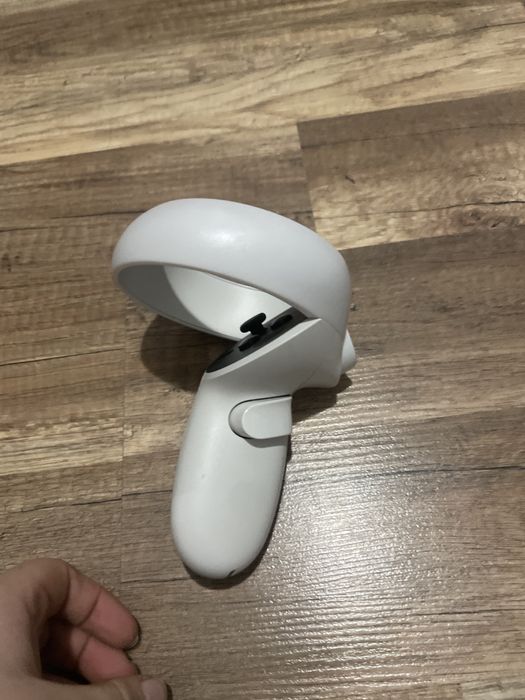 Sprzedam oculus quest 2