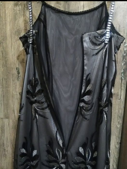 Вечірнє плаття максі