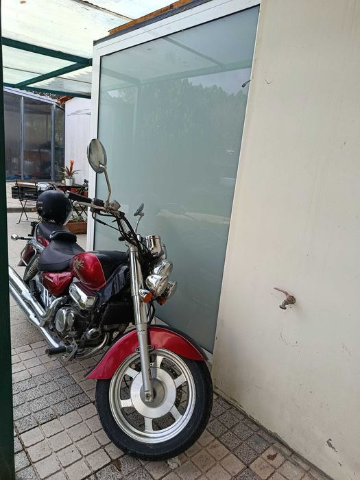 Mota Hyosung 250 cilindradas