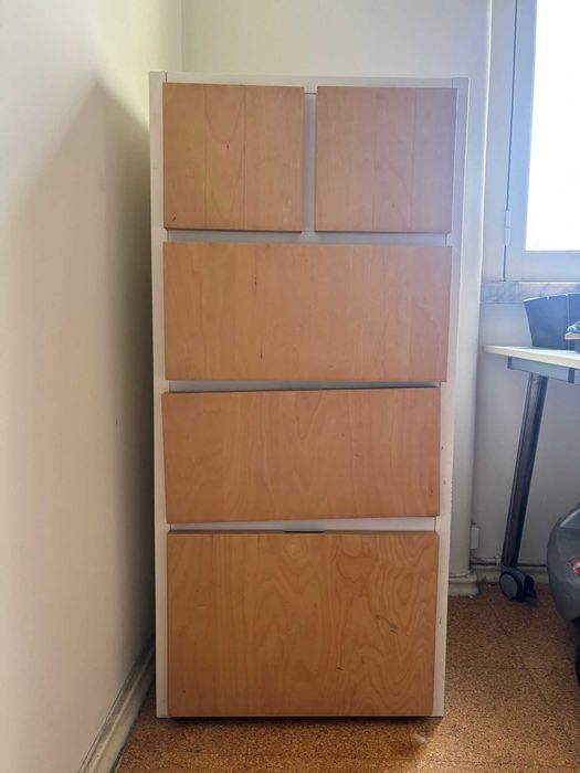 Móvel de arrumação usado IKEA