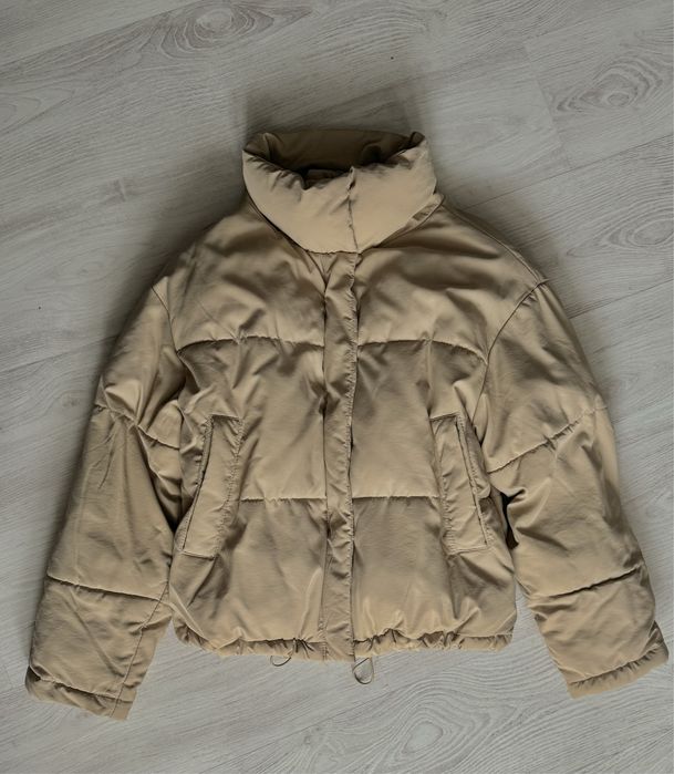 Демісезонна куртка Bershka