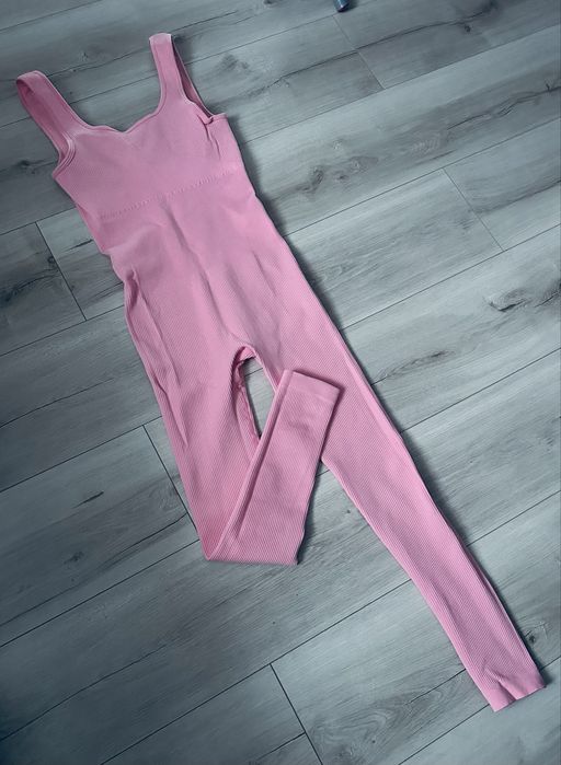 Комбінезон рожевий